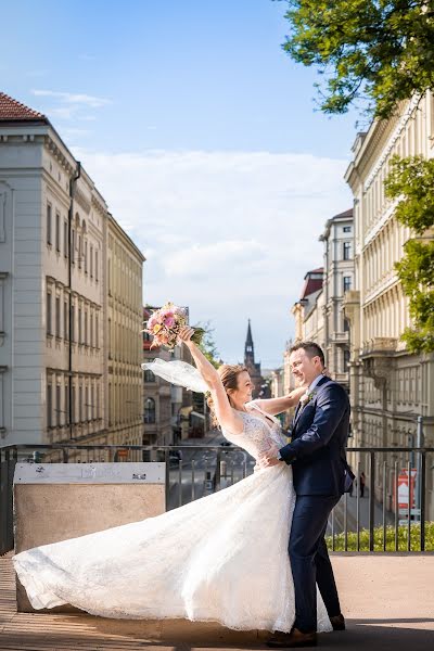 Kāzu fotogrāfs Jan Vašulín (obrjen). Fotogrāfija: 16. marts 2021