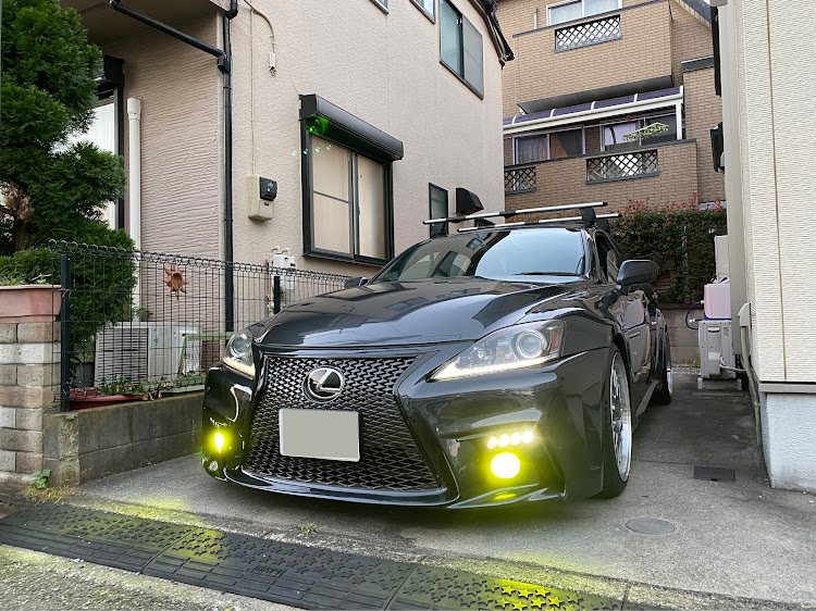 IS Fのバンパー修理・デイライト・フォグ・軽井沢・草津に関するカスタム事例の投稿画像2枚目