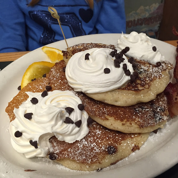 GF chocolate chip pancakes. Not on the GF menu but they will make them if you ask.