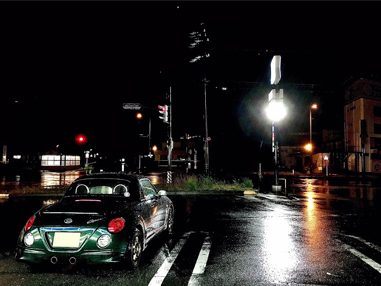 コペンの真夜中ドライブ・雨・コンビニ・はやく戻ってきて・仕事帰りに関するカスタム事例の投稿画像1枚目