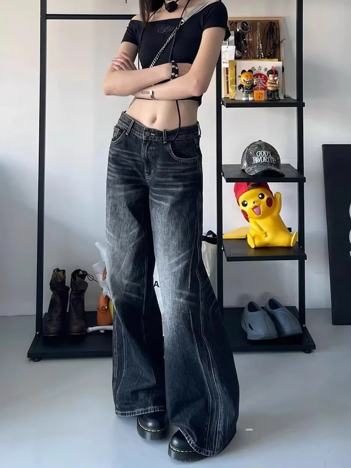 Jeans de mujer adelgazantes de cintura alta con efecto mopa, estilizan la figura, ideales para un look moderno y favorecedor, comodidad y estilo.