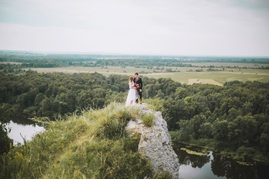 Wedding photographer Anna Kovaleva (kovaleva). Photo of 19 September 2015