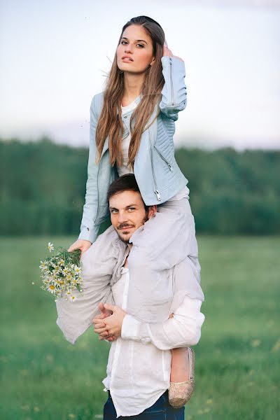 Fotógrafo de casamento Galina Nabatnikova (nabat). Foto de 14 de abril 2020