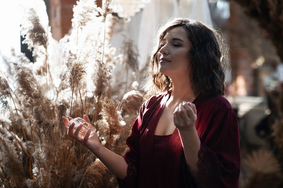 Wedding photographer Yuliya Kalinina (helloyulya). Photo of 28 February 2022