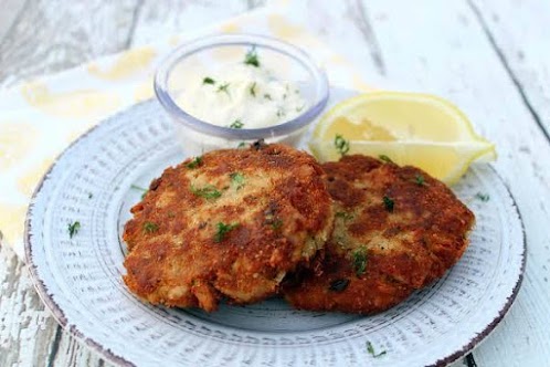 Tuna Patties With Lemon-Dill Sauce