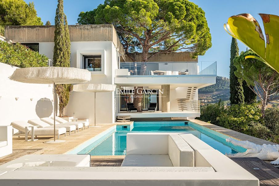 Vente villa 13 pièces 410 m² à Cassis (13260), 7 770 000 €