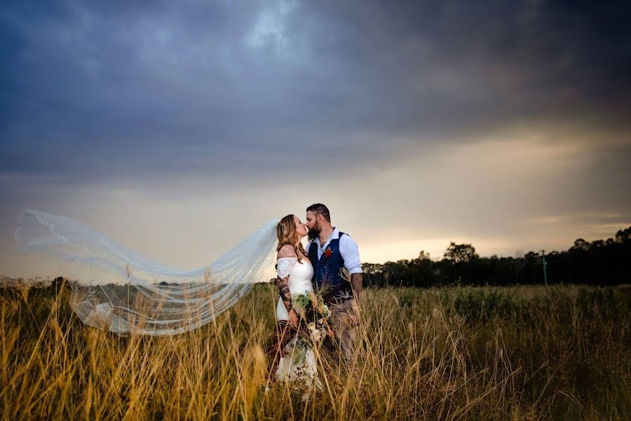 Hochzeitsfotograf Loui Hartland (louihartland). Foto vom 14. Februar 2019