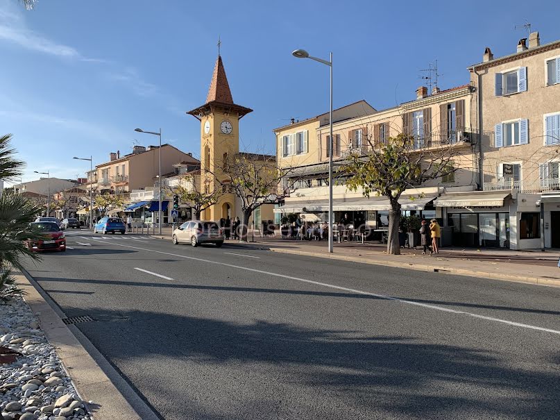 Vente locaux professionnels  100 m² à Cagnes-sur-Mer (06800), 390 000 €