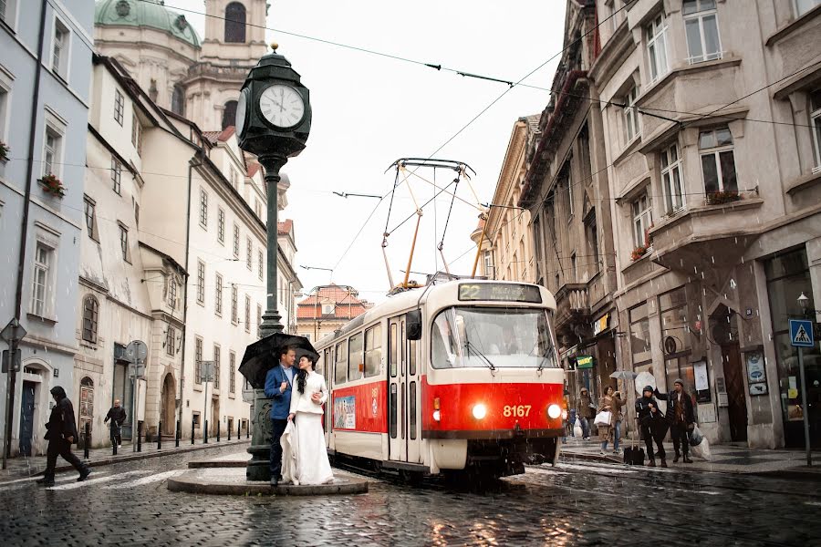 Fotógrafo de casamento Roman Lutkov (romanlutkov). Foto de 14 de junho 2021