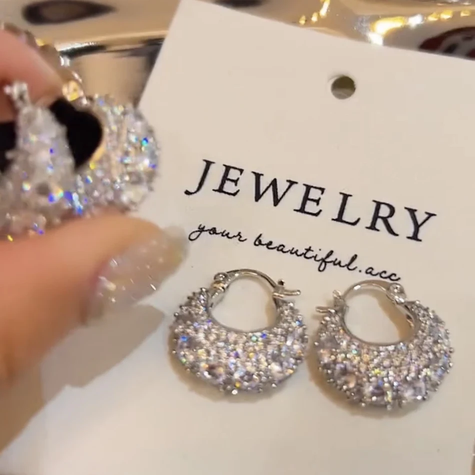 Boucle d'oreille pour sac en zircon micro-incrusté, assorti à tout, pour un style élégant et polyvalent, facile à utiliser et accessoiriser.
