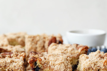 Blueberry Extra Crumb Coffee Cake