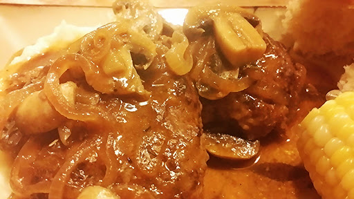 This is the ULTIMATE in Salisbury Steak!! Thank You Aunt Thelma I sure do love YOU!