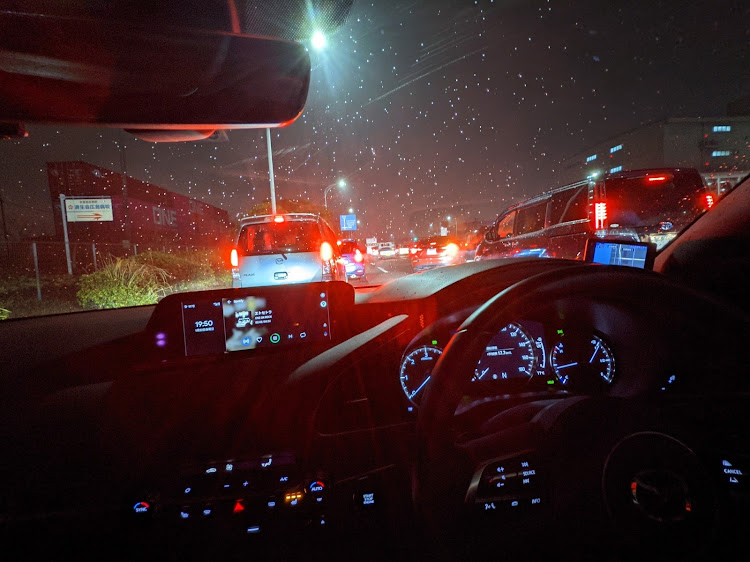 MAZDA3の広島・鬼渋滞・2号線・The Mazda・勝手コラボごめんなさいに関するカスタム事例の投稿画像2枚目