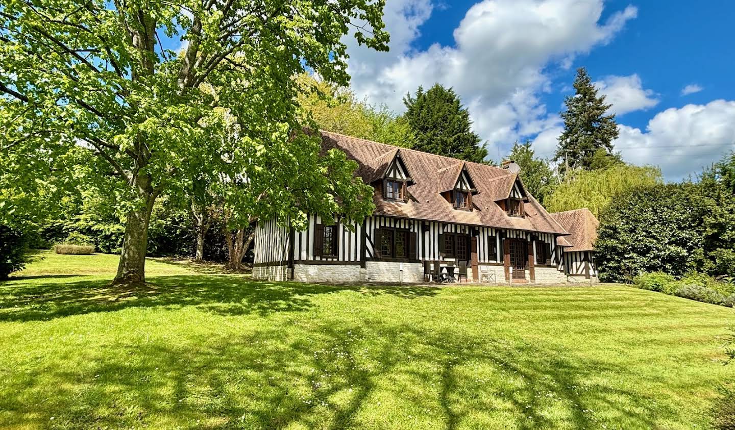 Maison avec piscine et jardin Le Breuil-en-Auge