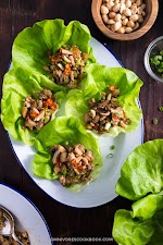 Easy Chicken Lettuce Wrap was pinched from <a href="http://omnivorescookbook.com/easy-chicken-lettuce-wrap/" target="_blank">omnivorescookbook.com.</a>