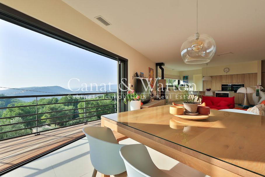 Vente villa 4 pièces 126 m² à Le Castellet (83330), 1 070 000 €