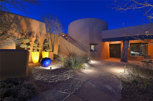 House with pool 1