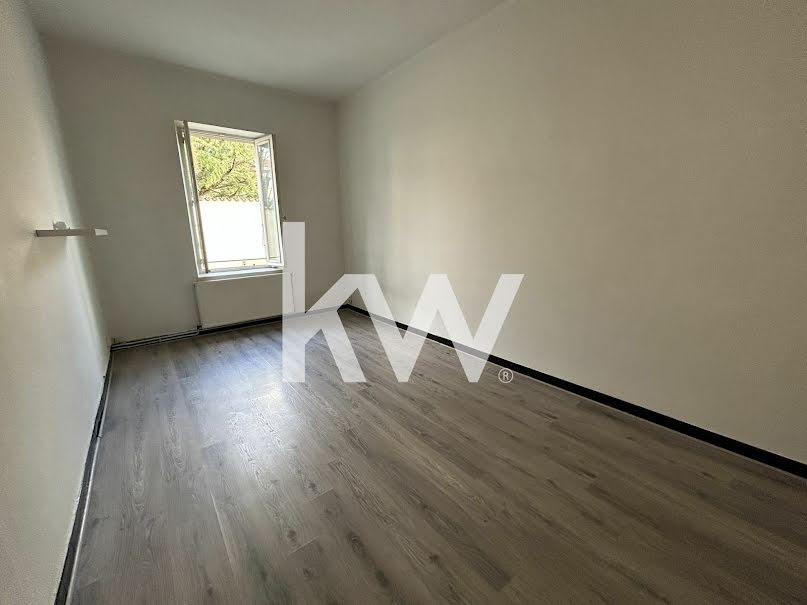 Vente appartement 2 pièces 50 m² à Castres (81100), 69 000 €