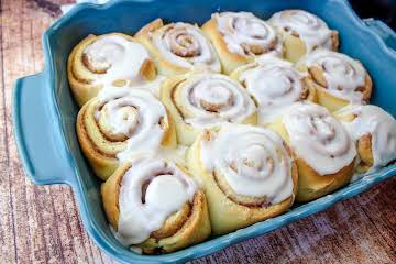 Easiest Ever Cinnamon Rolls