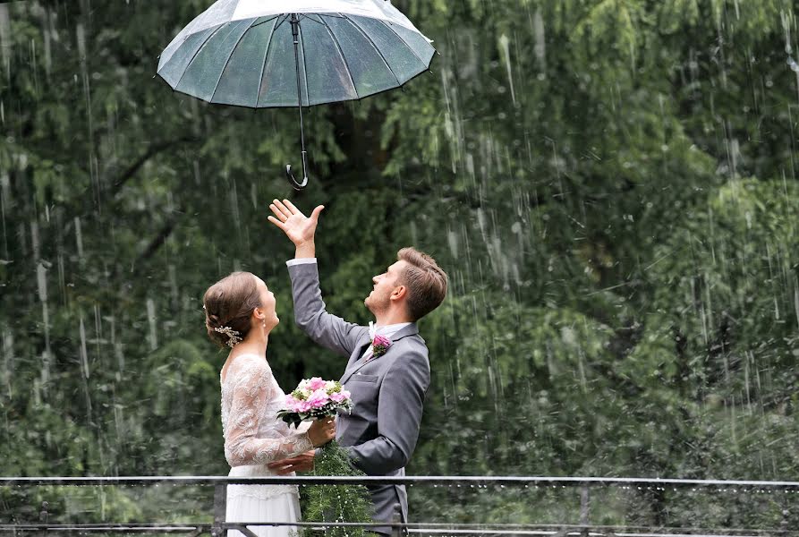 Photographe de mariage Mikhail Miloslavskiy (studio-blick). Photo du 15 septembre 2017