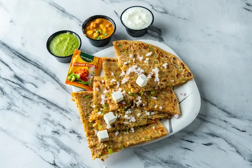 Mixed Veg Paneer Paratha