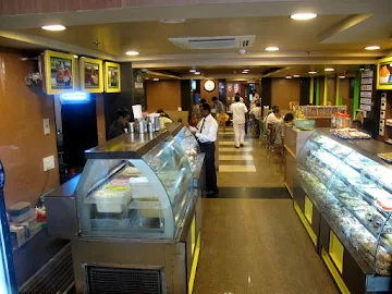 25-10-2019-best-college-budget-cafes-delhi_saraavna_bhawan1.jpg