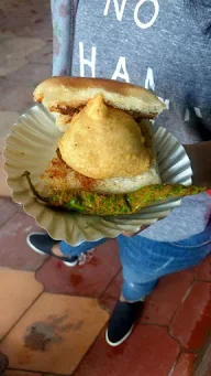 Eat Eroo - Bombay Vada Pav photo 4