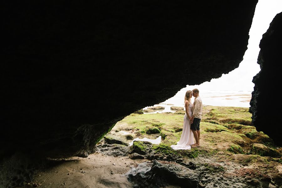 Wedding photographer Dmitriy Pustovalov (pustovalovdima). Photo of 9 January 2019