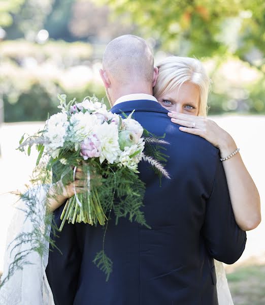 Wedding photographer Sasha Motekalemi (motekalemi). Photo of 30 March 2019