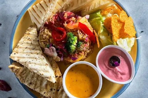 Grilled Cottage Cheese,Tomato Sauce Served With Vegetables And Rice