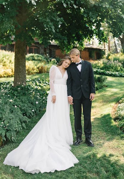 Fotógrafo de casamento Angelina Tarkovskaya (tarkovskaya). Foto de 1 de novembro 2023