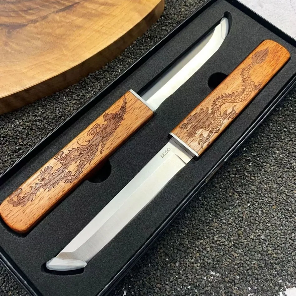 Višenamenski kuhinjski nož Zmaj Feniks Mandarina Patka, idealan za sečenje, seckanje i pripremu hrane u domaćinstvu, jednostavno i efikasno.