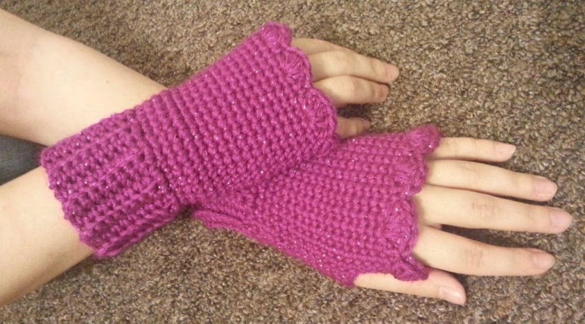 Crochet Fingerless Gloves Screen 1