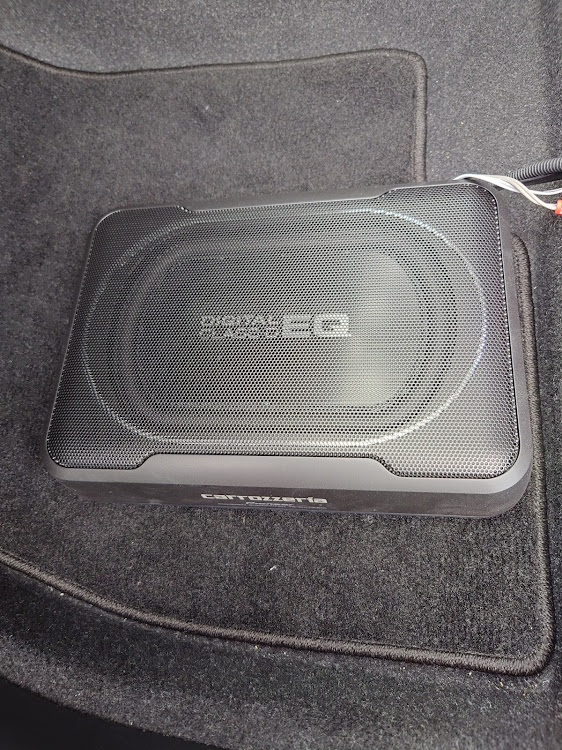 アクセラスポーツの洗車・サブウーファー・3wayスピーカー・カーオーディオ・TS-WX130DAに関するカスタム事例の投稿画像3枚目