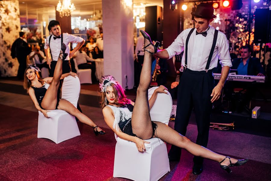 Fotógrafo de casamento Laurentiu Nica (laurentiunica). Foto de 16 de janeiro 2018