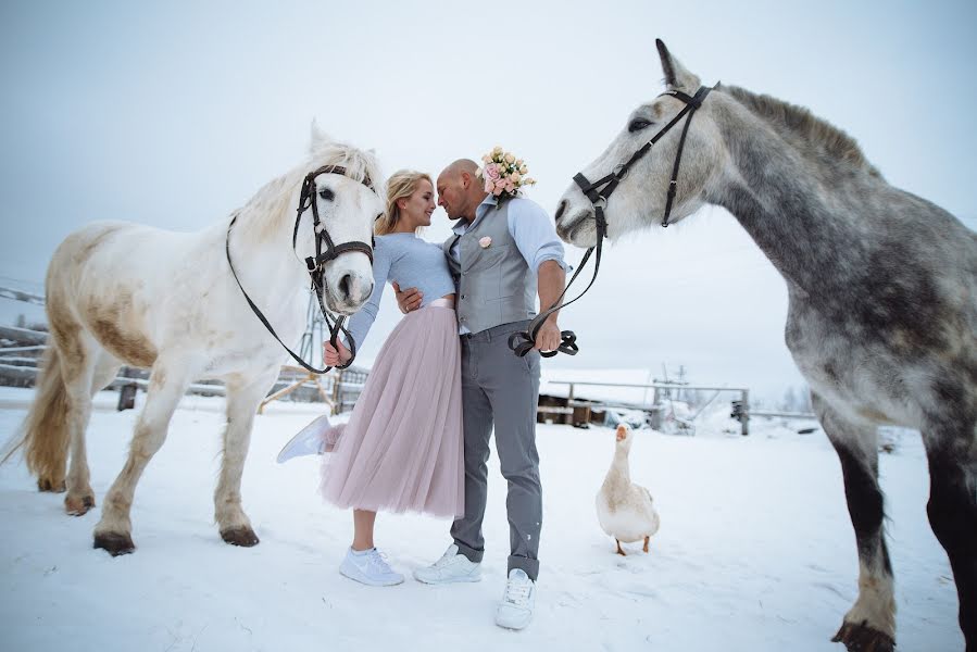 Wedding photographer Artem Smirnov (artyomsmirnov). Photo of 23 December 2018