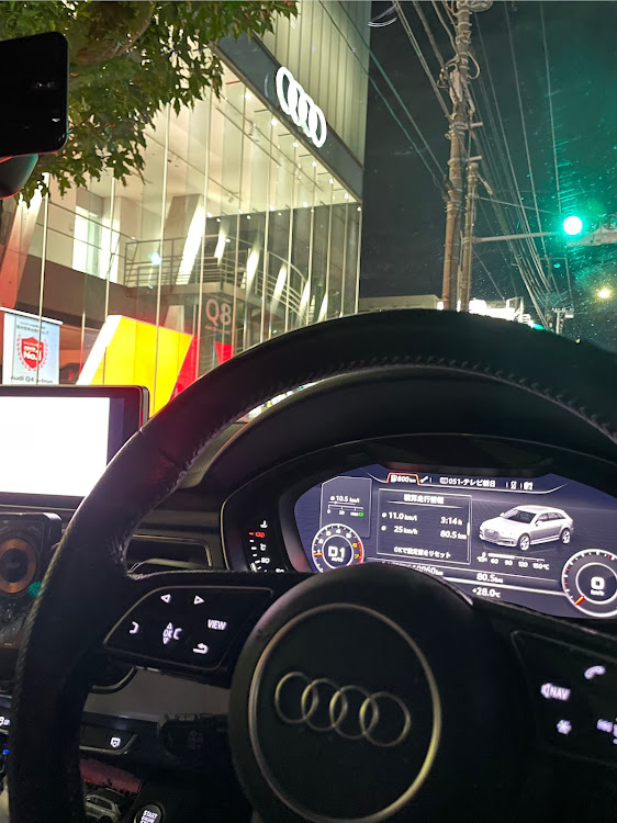 A4 アバントのA4 アバント・東京タワーと愛車・アウディ世田谷・アウディ好きな人と繋がりたいに関するカスタム事例の投稿画像4枚目