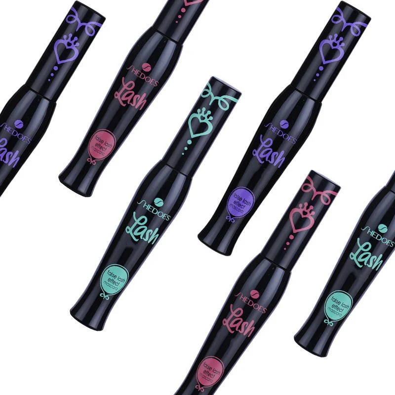 Mascara waterproof et résistante à la transpiration, épaississante, allongeante, recourbante, naturelle, longue tenue, sans bavure.