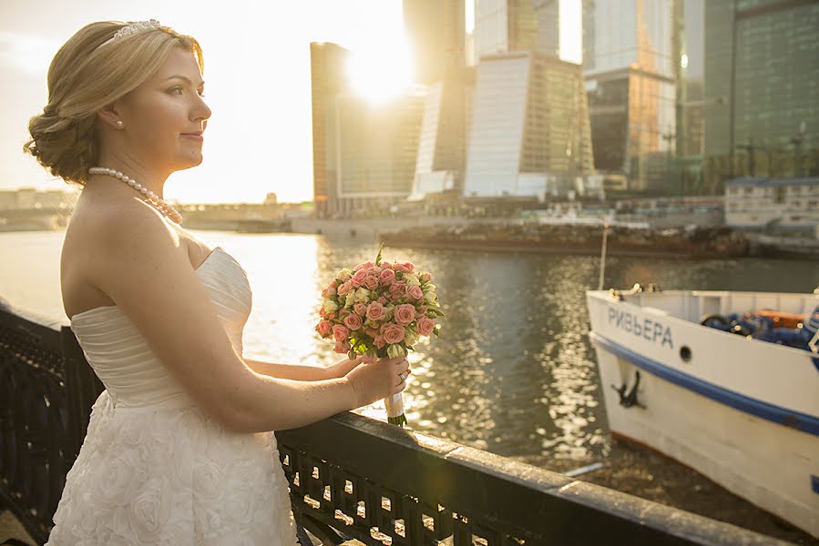 Fotógrafo de casamento Anastasiya Brayceva (fotobra). Foto de 10 de maio 2017