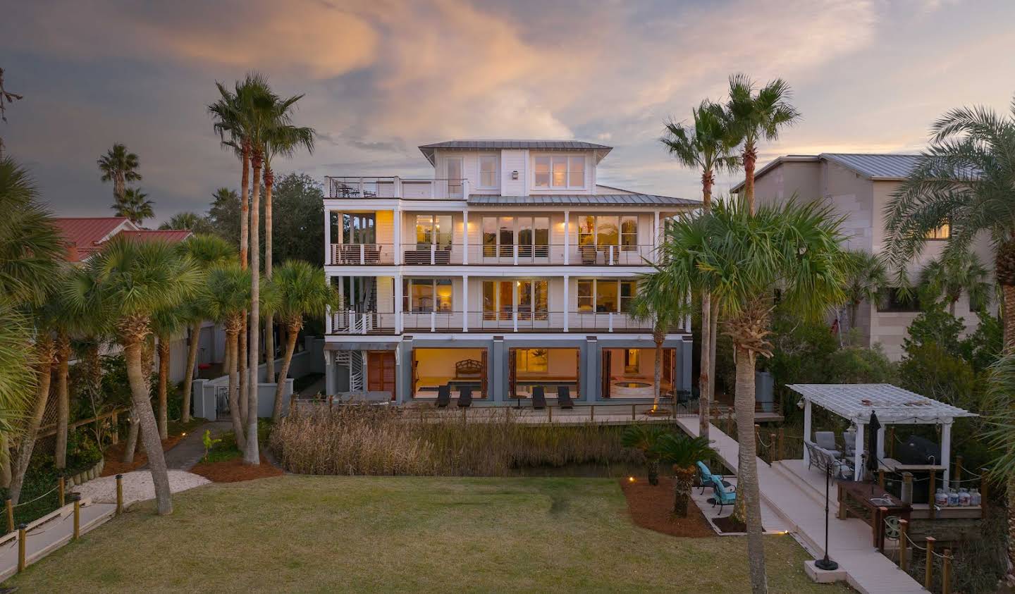 House with pool Isle of Palms