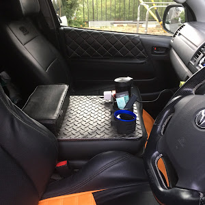 ハイエースバン TRH200V