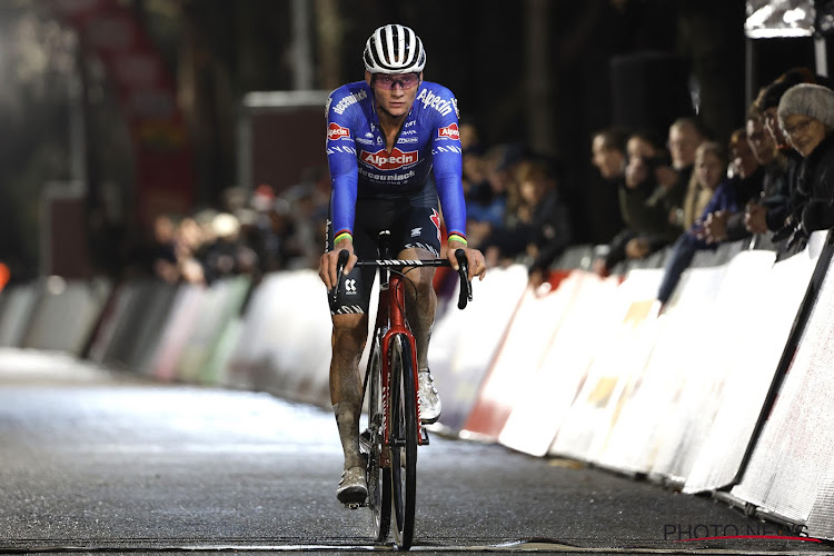 Mathieu van der Poel rijdt nog een extra cross in de loop van het WK in Hoogerheide