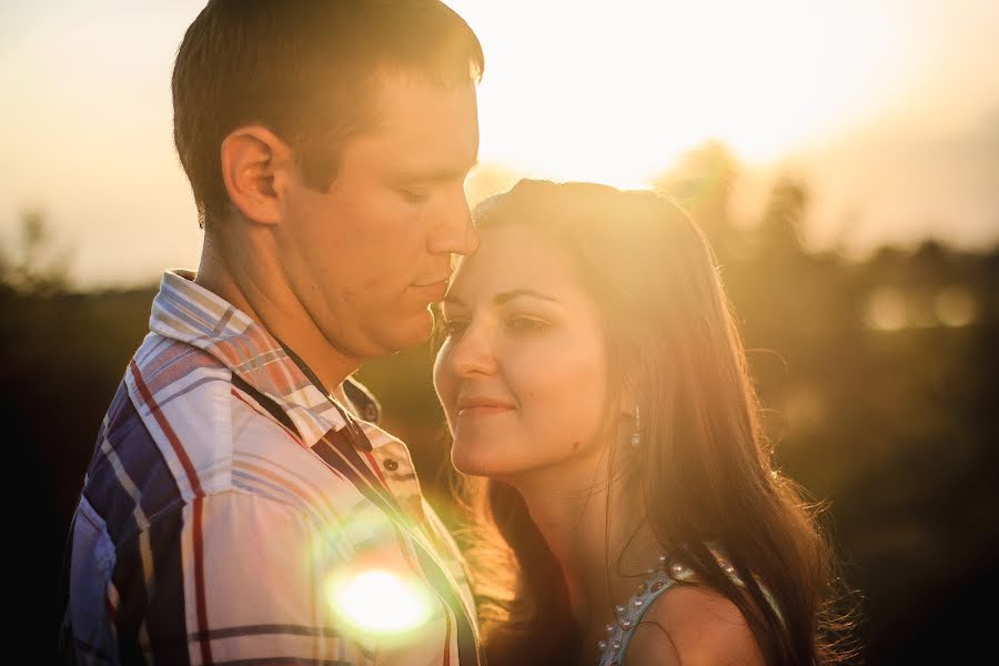 Wedding photographer Vitaliy Romanovskiy (romanovski). Photo of 9 September 2014