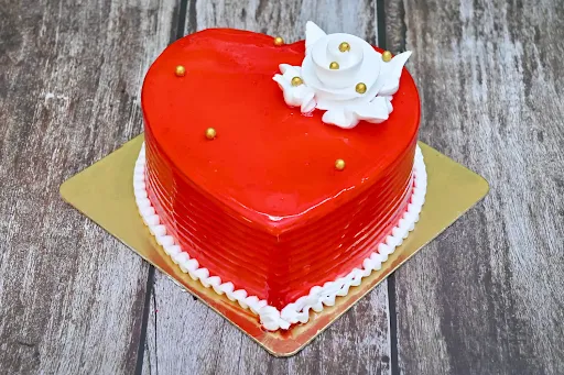 Wild Strawberry Cake