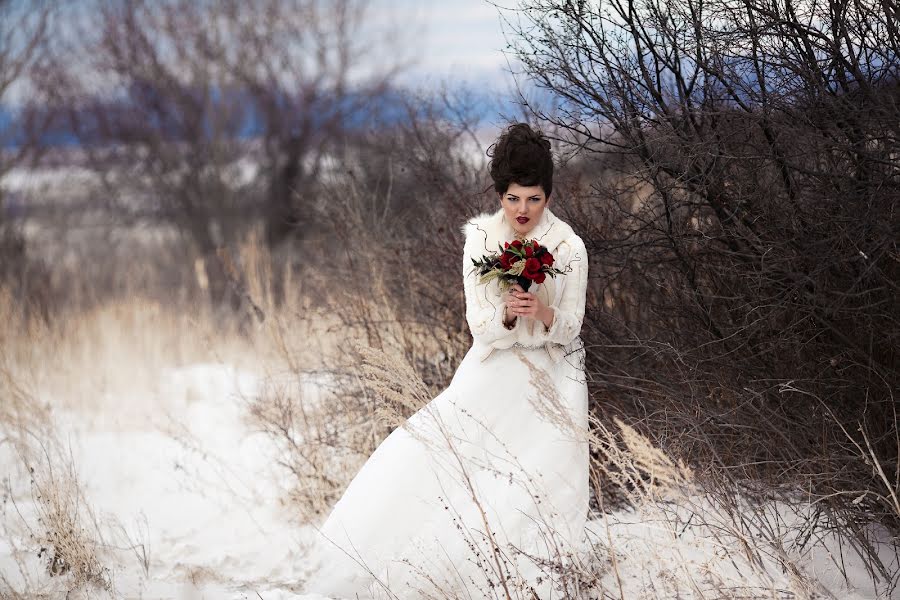 Wedding photographer Gaukhar Zukenova (gohasz). Photo of 11 February 2014