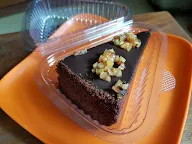 Sweet Truth - Cake and Desserts photo 1