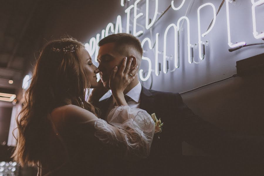 Fotógrafo de casamento Olya Falevich (olyafalevich). Foto de 1 de março 2019