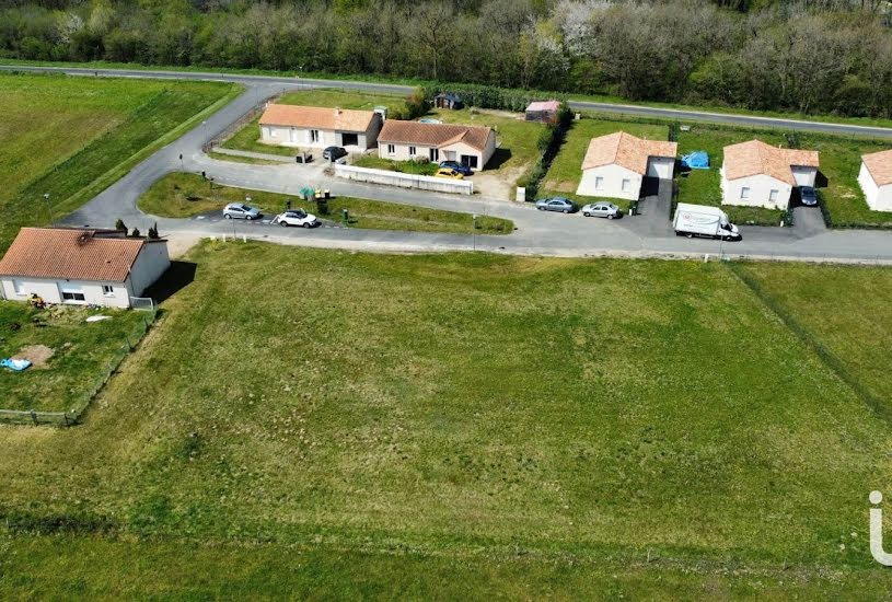  Vente Terrain à bâtir - 1 018m² à Orches (86230) 