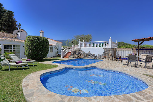 Propriété avec piscine 5