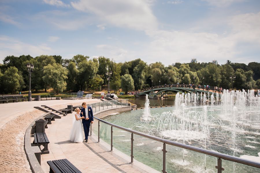 Fotografo di matrimoni Tatyana Burkina (burkinaphoto). Foto del 12 marzo 2019